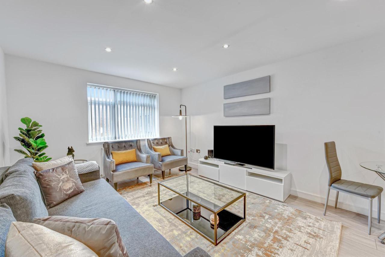 St Martins 2 Bedroom Apartments In Ruislip By 360 Stays Esterno foto
