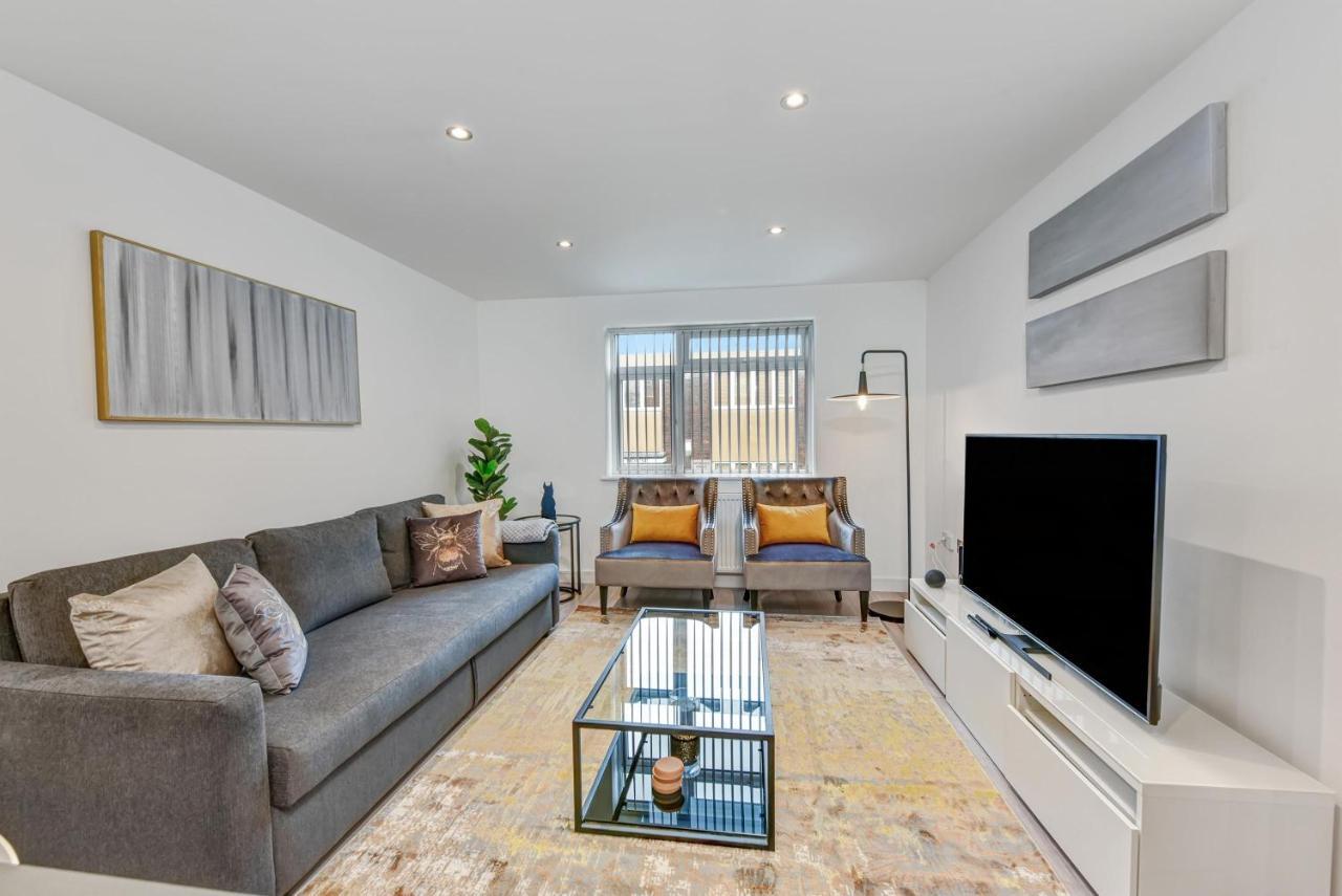 St Martins 2 Bedroom Apartments In Ruislip By 360 Stays Esterno foto