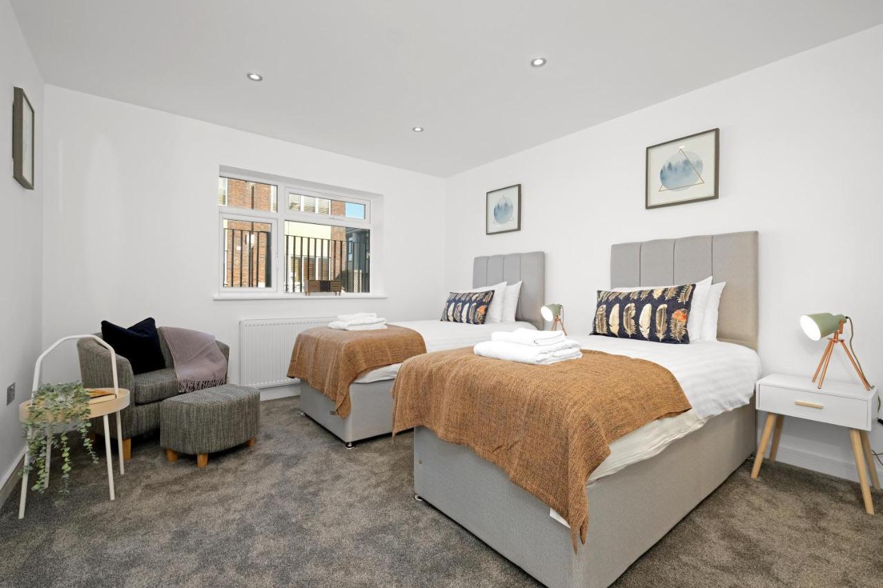 St Martins 2 Bedroom Apartments In Ruislip By 360 Stays Esterno foto
