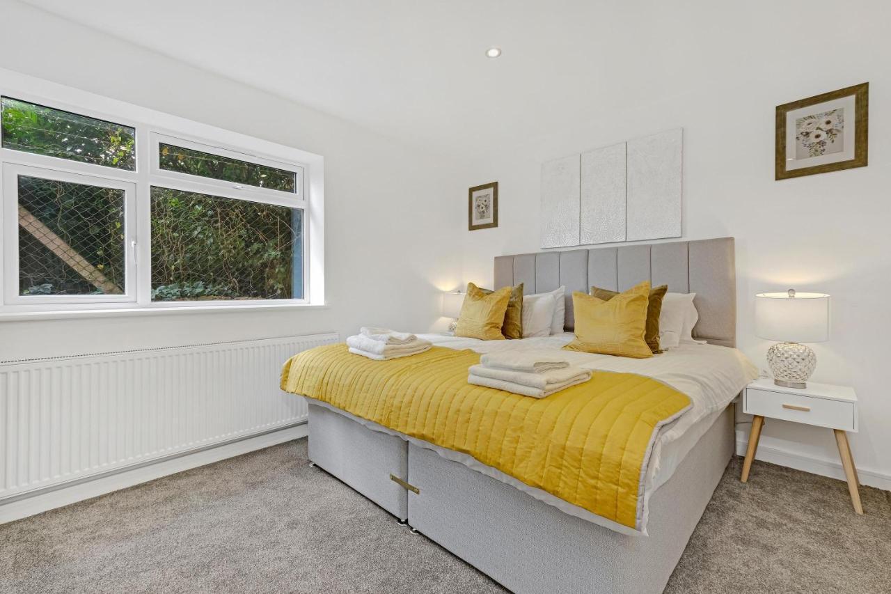 St Martins 2 Bedroom Apartments In Ruislip By 360 Stays Esterno foto