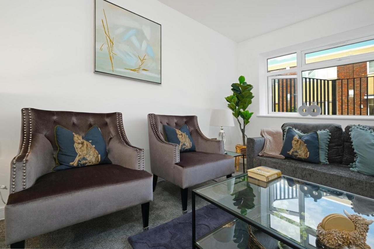 St Martins 2 Bedroom Apartments In Ruislip By 360 Stays Esterno foto