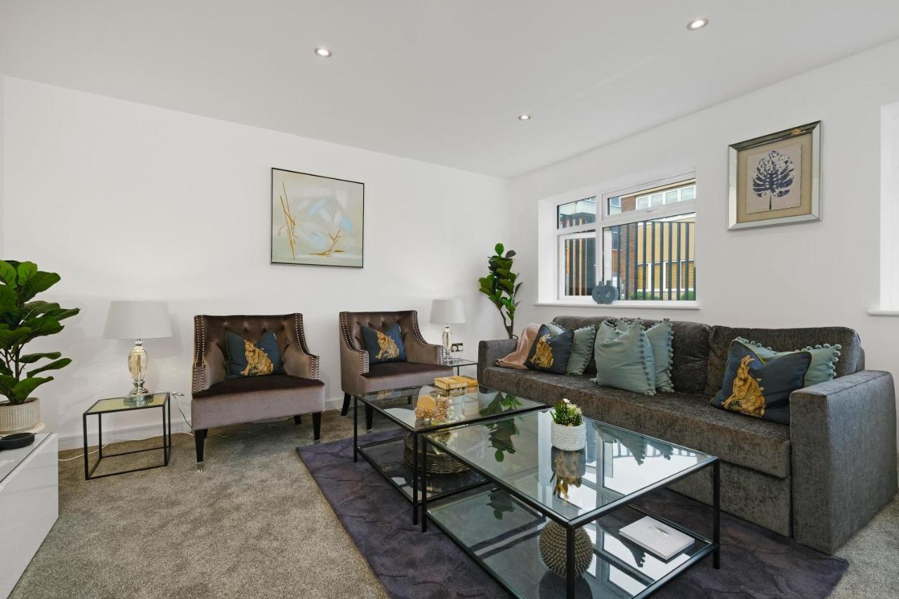St Martins 2 Bedroom Apartments In Ruislip By 360 Stays Esterno foto