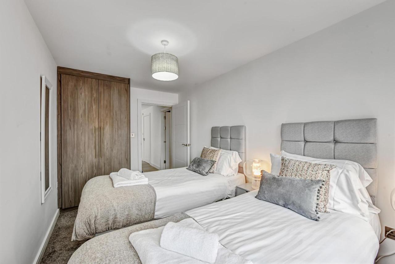 St Martins 2 Bedroom Apartments In Ruislip By 360 Stays Esterno foto