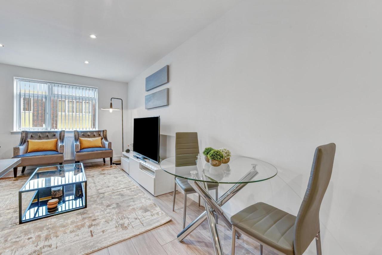 St Martins 2 Bedroom Apartments In Ruislip By 360 Stays Esterno foto