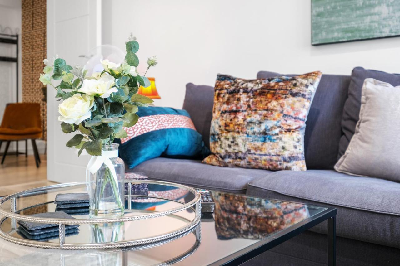 St Martins 2 Bedroom Apartments In Ruislip By 360 Stays Esterno foto
