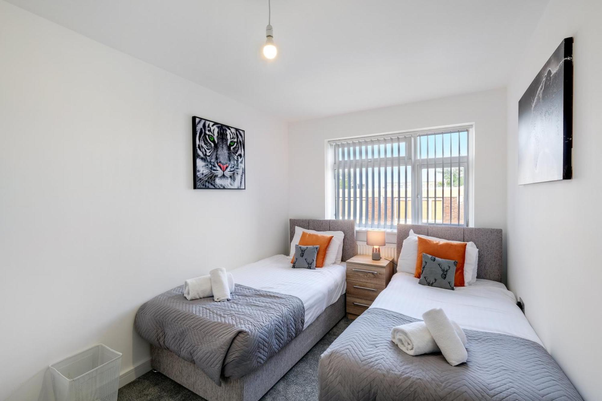 St Martins 2 Bedroom Apartments In Ruislip By 360 Stays Esterno foto