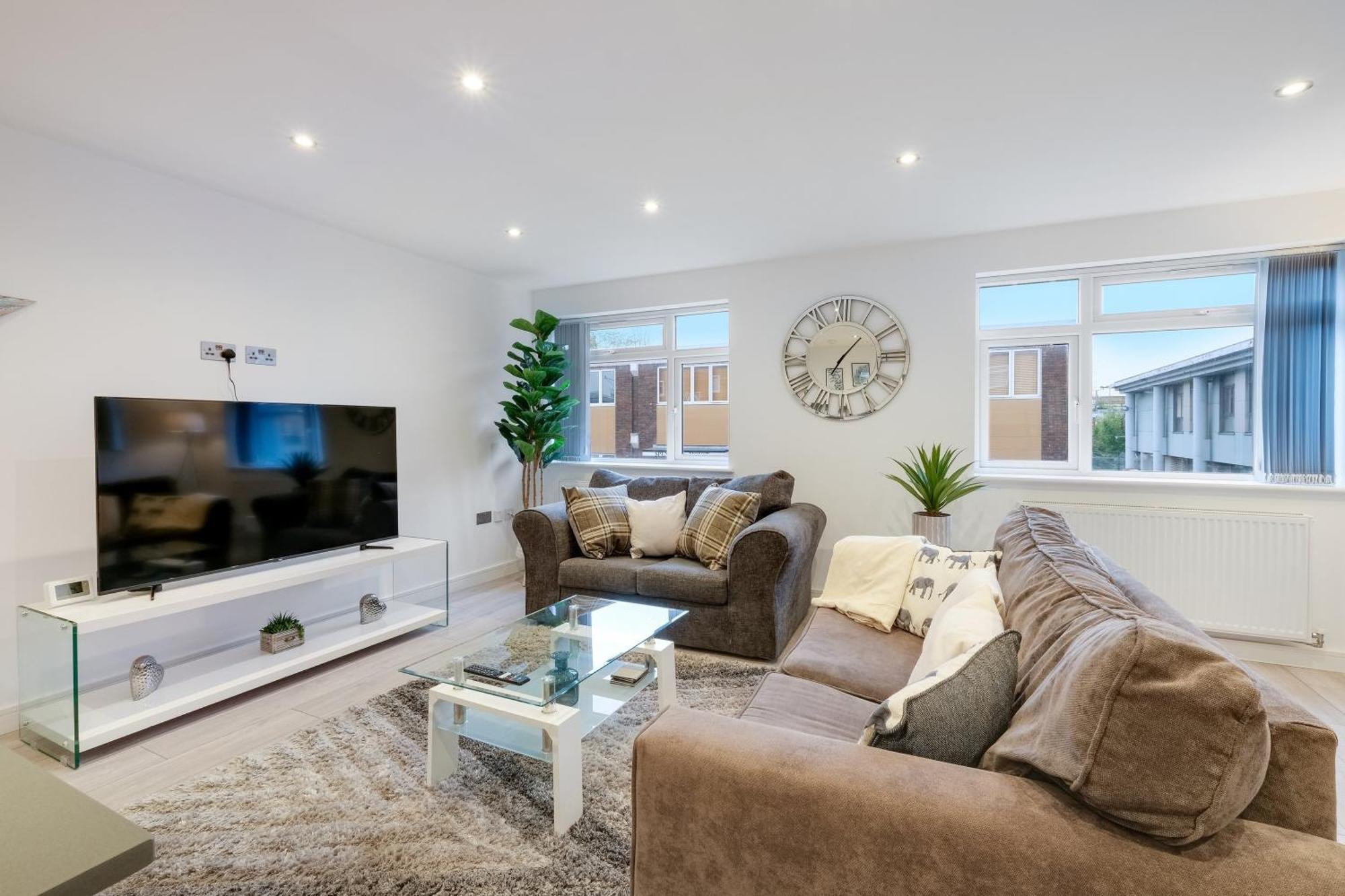 St Martins 2 Bedroom Apartments In Ruislip By 360 Stays Esterno foto