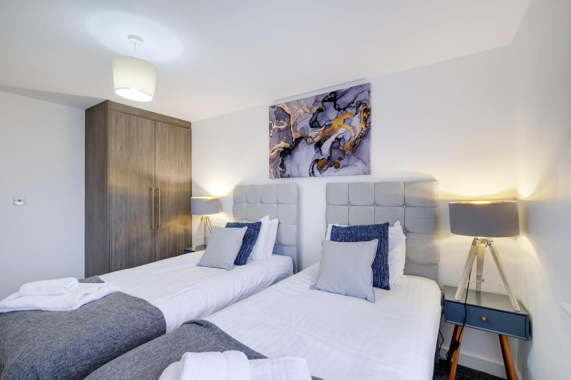 St Martins 2 Bedroom Apartments In Ruislip By 360 Stays Esterno foto